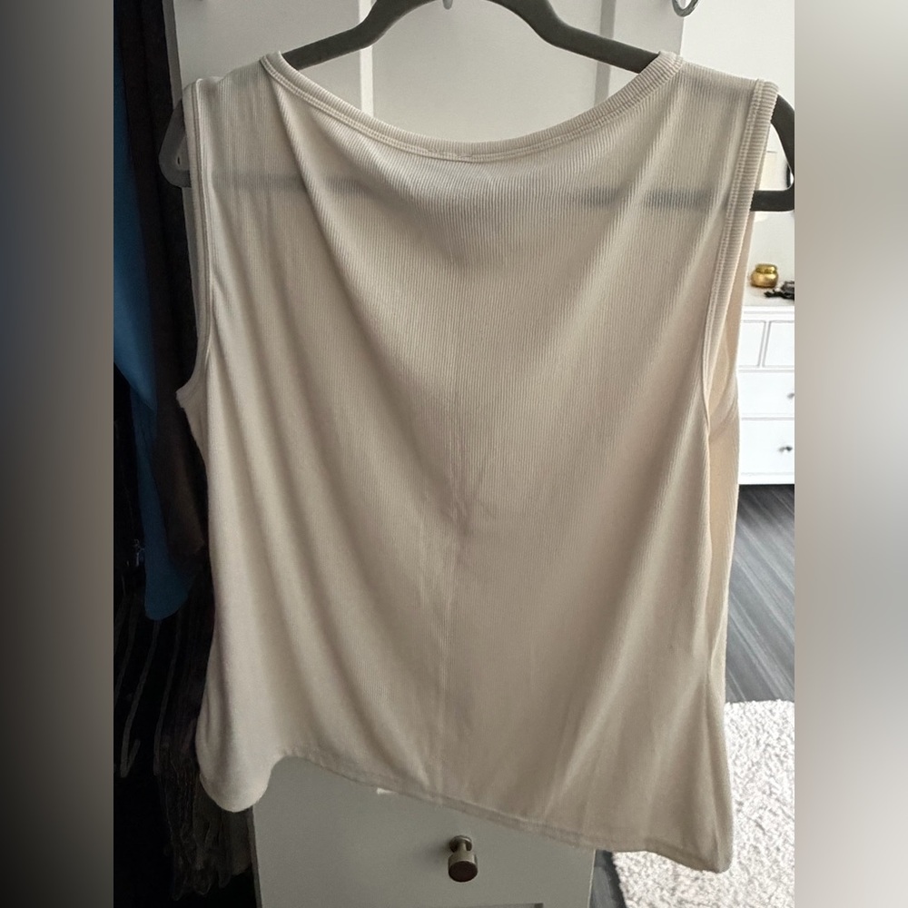 Abercrombie and Fitch Cream Ribbed Tank - Picture 2 of 3